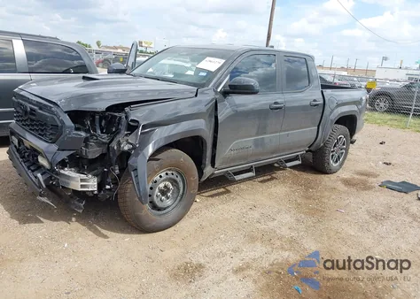 2025 Toyota Tacoma Trd Sport 4Wd z USA, uszkodzony, nr VIN 3TMLB5JN1SM112238